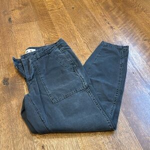 AMO Women’s Cropped Jeans Black Size 25